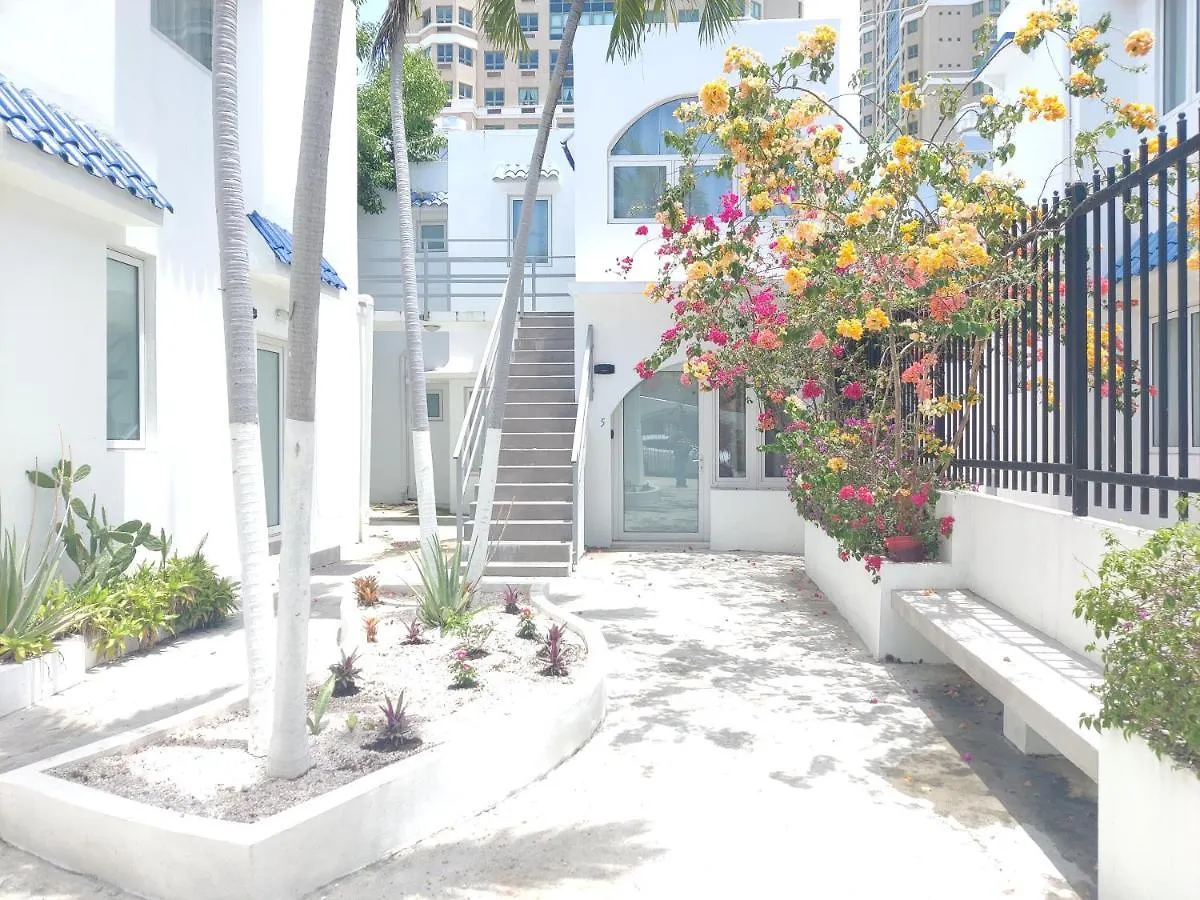 Las Marias 1502-04 And La Mona Loiza 1503 San Juan
